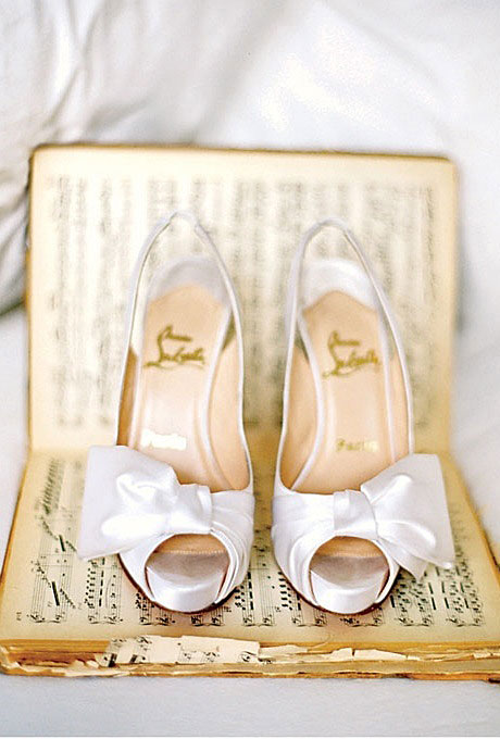 Những mẫu giày tuyệt đẹp cho đám cưới mùa hè 8