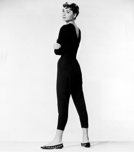 7 món đồ giúp nàng công sở đẹp thanh lịch như Audrey Hepburn 17