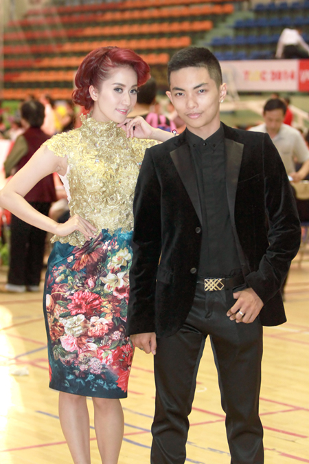 Sao Việt mất điểm v&igrave; v&ugrave;ng da dưới c&aacute;nh tay 