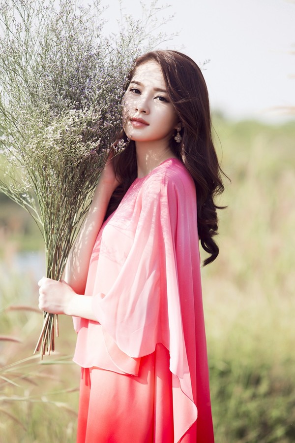 Hoa hậu Thu Thảo ngơ ngác trước tin đồn chuẩn bị kết hôn 3