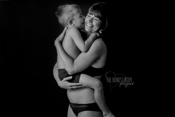 Bộ ảnh khiến các bà mẹ thêm yêu quý cơ thể mình hơn 21