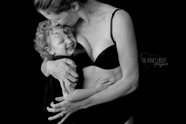 Bộ ảnh khiến các bà mẹ thêm yêu quý cơ thể mình hơn 7