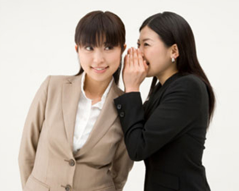 Cuộc chiến gi&agrave;y g&oacute;t nhọn 3