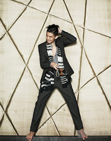 Yoo Ah In: 