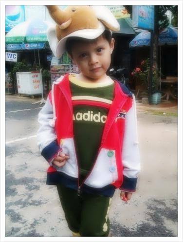 Con trai Thanh Thúy nghịch ngợm khi đi quay phim cùng bố mẹ 7 Con trai Thanh Thúy nghịch ngợm khi đi quay phim cùng bố mẹ 7