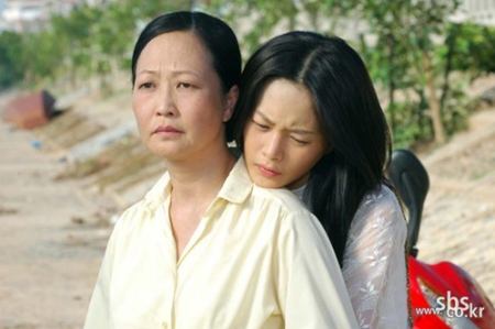 3 nữ diễn viên nước ngoài thành công trong vai phụ nữ Việt Nam 10