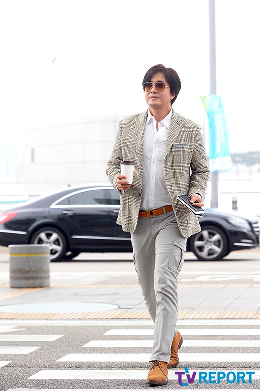 Bae Yong Joon xuất hiện béo tròn sau scandal  3