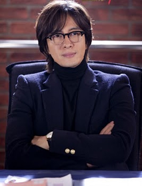 Bae Yong Joon từ hoàng tử bạch mã đến ông hoàng bí ẩn 7