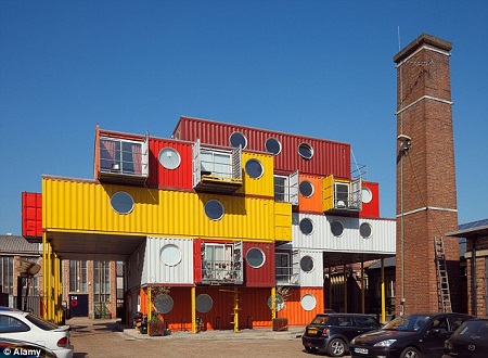 Chiêm ngưỡng 5 công trình xây từ container siêu đẹp trên thế giới 1 Chiêm ngưỡng 5 công trình xây từ container siêu đẹp trên thế giới 1