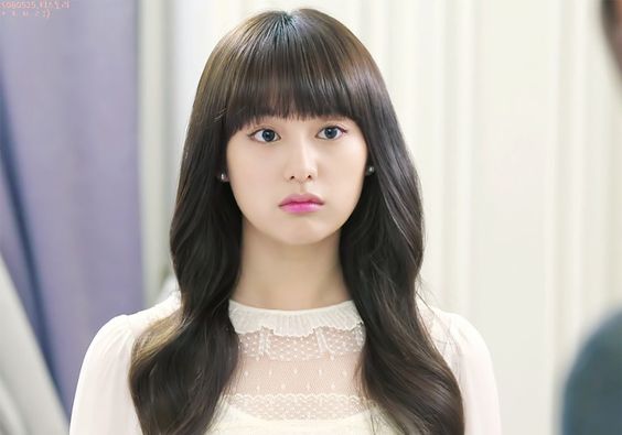 Kiểu tóc của Kim Ji Won