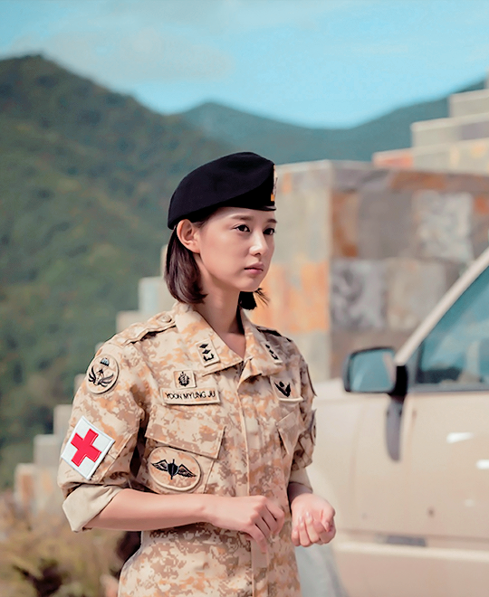 Kiểu tóc của Kim Ji Won Kiểu tóc của Kim Ji Won