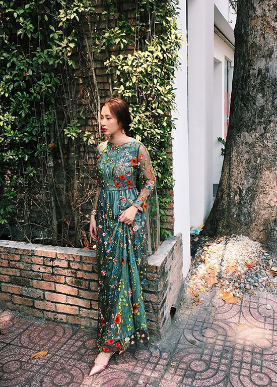 Dàn sao Việt bung xòe váy áo sau khi hết cách ly xã hội