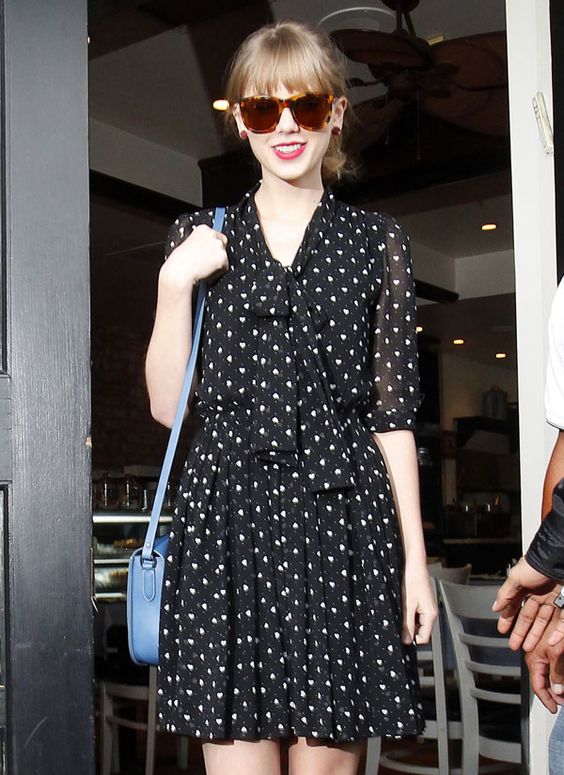 Gu thời trang của Taylor Swift thay đổi thế nào qua các thời kỳ bạn trai Gu thời trang của Taylor Swift thay đổi thế nào qua các thời kỳ bạn trai
