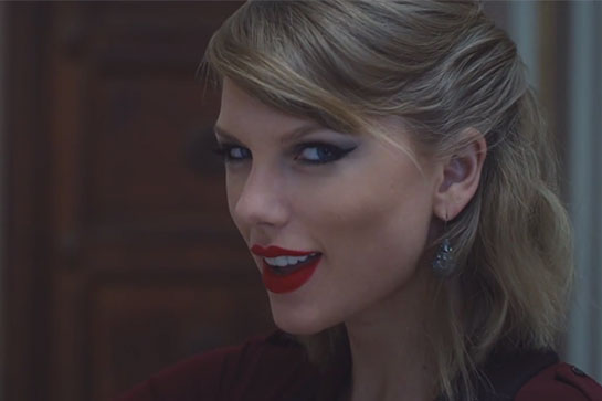 15 cây son đỏ tô điểm vẻ đẹp hút hồn của Taylor Swift 30