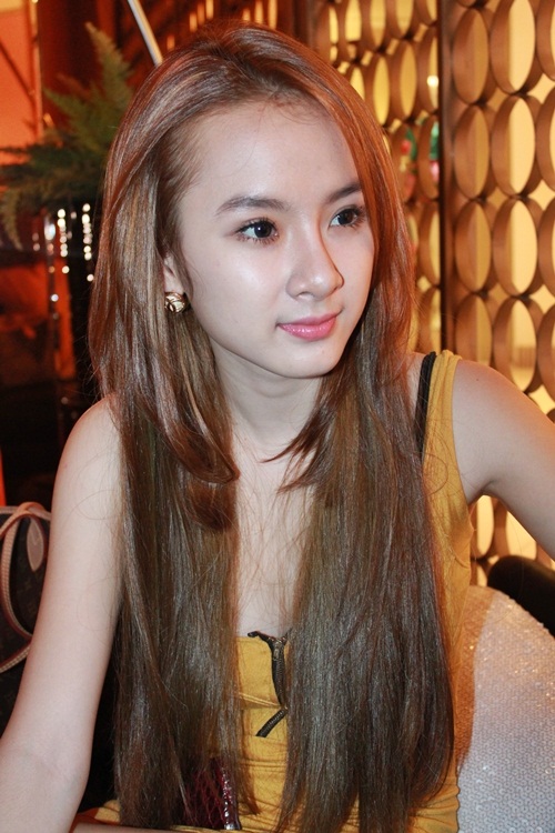 Những chiếc mũi d&agrave;i kh&aacute;c biệt của c&aacute;c kiều nữ ch&acirc;u &Aacute; 23