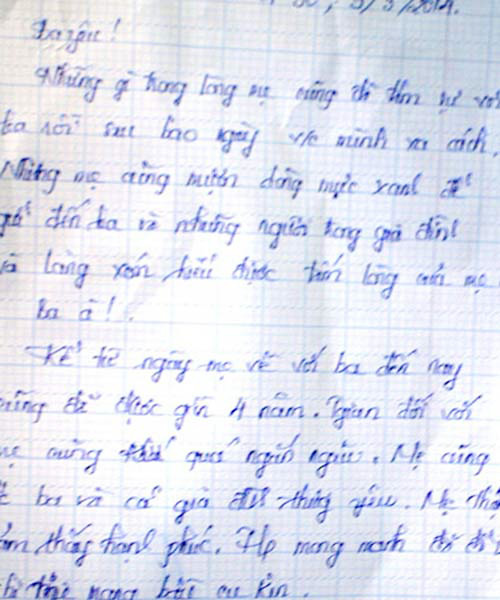 Mẹ quẫn tr&iacute; &ocirc;m con tự tử: Bi kịch từ những nỗi đau chồng chất 2