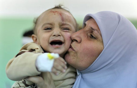 Xúc động hình ảnh trẻ em giữa làn đạn Israel - Gaza 16