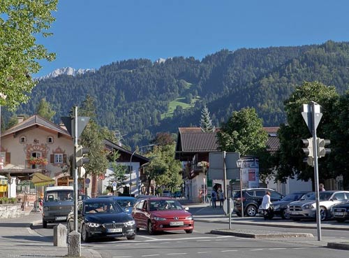 Vẻ đẹp cổ kính, thanh bình của thị trấn vùng núi nước Đức 3