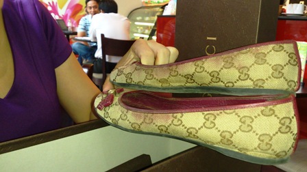 Kh&aacute;ch h&agrave;ng tố Gucci b&aacute;n h&agrave;ng k&eacute;m chất lượng 1