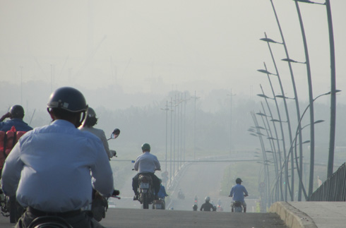 TP.HCM ch&igrave;m trong sương m&ugrave;  1