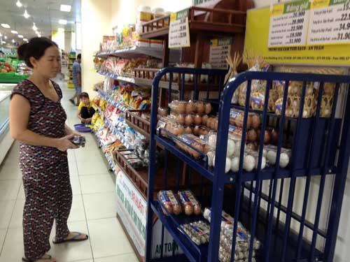 Trứng gia cầm b&igrave;nh ổn gi&aacute; &ldquo;ch&aacute;y h&agrave;ng&rdquo; 1