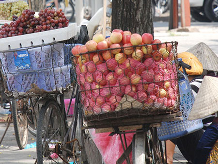 Dịp tết, trái cây Trung Quốc lại tràn ngập thị trường 12