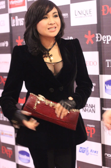 Bi h&agrave;i chuyện 