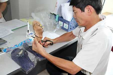 10 sản phẩm h&agrave;ng h&oacute;a 'g&acirc;y sốc' năm 2012  9