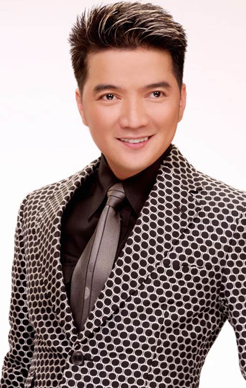 9 cỗ m&aacute;y in tiền khủng nhất Vbiz 2012 1