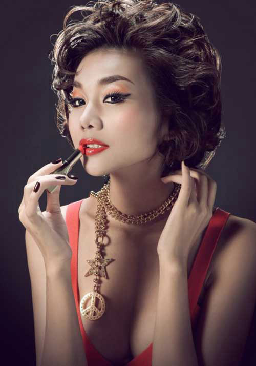 9 cỗ m&aacute;y in tiền khủng nhất Vbiz 2012 4