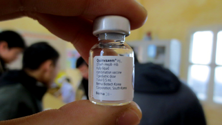 Hà Nội: Ngừng sử dụng lô vắc xin gây tai biến 1