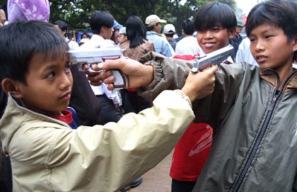 Khi người lớn 