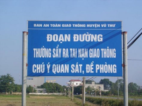 Những lỗi "khó đỡ" trên băng rôn, khẩu hiệu ở Việt Nam 7