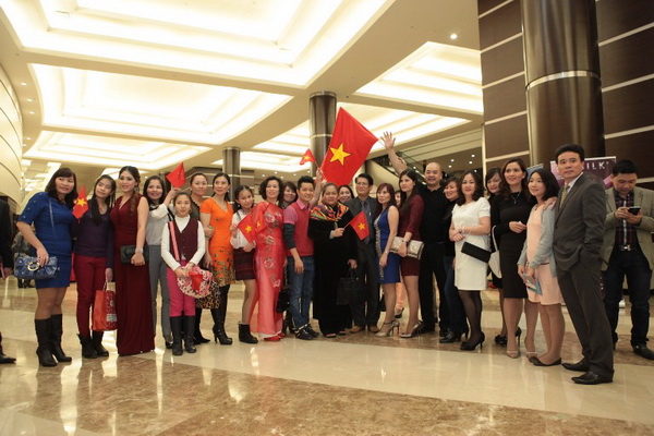 Trương Thị May để lại ấn tượng tốt đẹp với c&aacute;c th&iacute; sinh HHHV 7