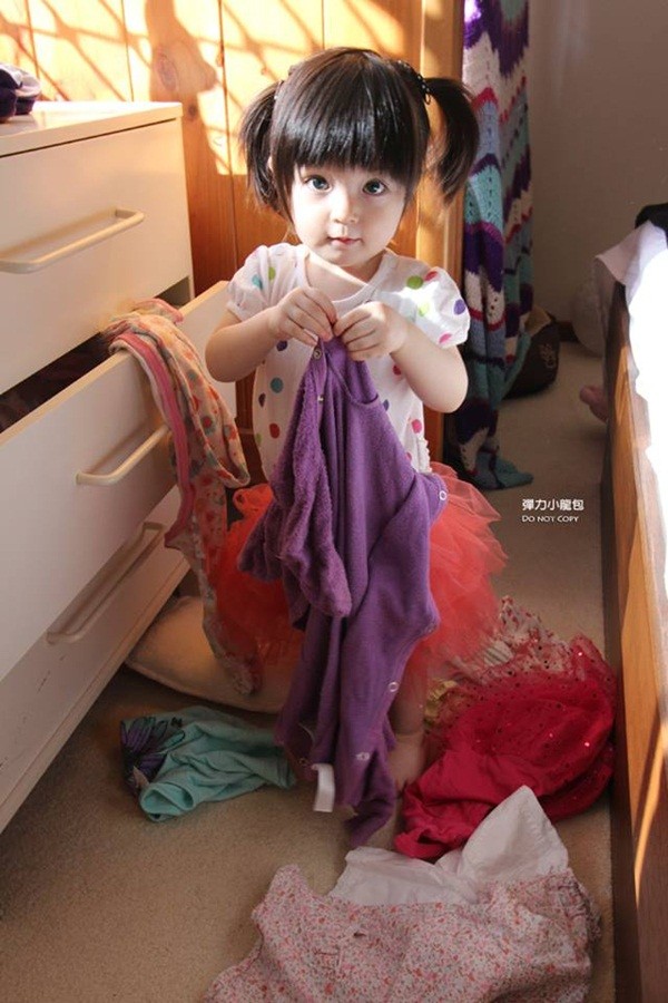 Những bé gái Những bé gái