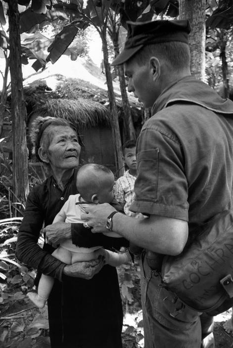 Bộ ảnh quý giá về Việt Nam năm 1966 của nữ phóng viên ảnh người Mỹ 18