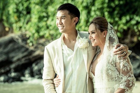 Diva Thái Tata Young bất ngờ làm đám cưới bí mật 1