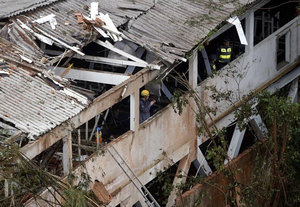 Hiện trường vụ máy bay rơi khiến ứng viên Tổng thống Brazil tử nạn 12