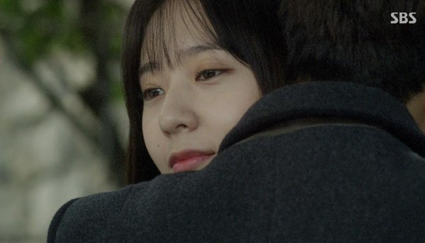 Se Na (Krystal) đau đớn vì bị người yêu lừa dối 4