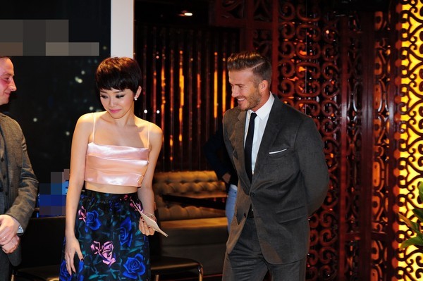 David Beckham ca ngợi T&oacute;c Ti&ecirc;n tr&ecirc;n facebook c&aacute; nh&acirc;n  4