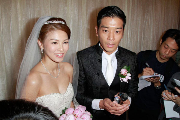 Nam vương TVB cưới vợ triệu phú 6