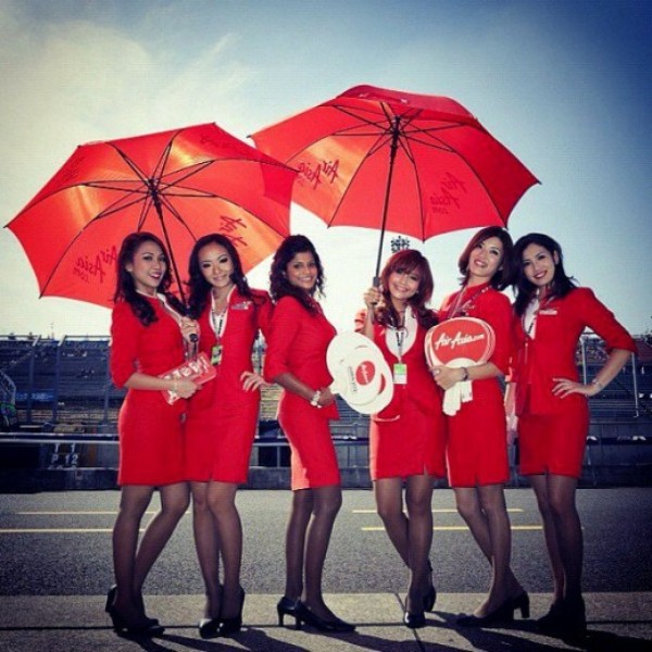 Quy trình tuyển dụng tiếp viên hàng không khó hơn thi hoa hậu của Air Asia 1