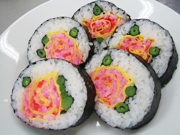 Bộ sưu tập các tác phẩm sushi dễ thương và ngộ nghĩnh dành cho người sành ăn (P.1) 21