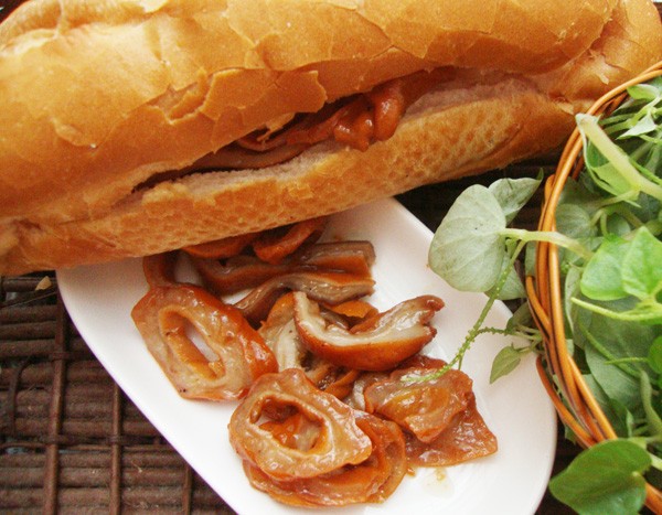 10 loại nhân bánh mì yêu thích của người Sài Gòn 9