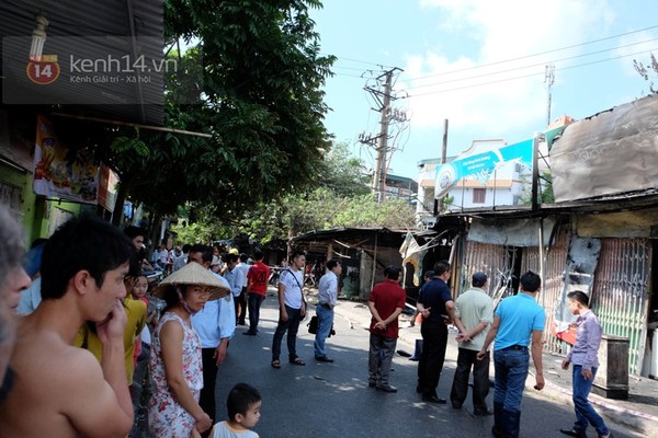 Hà Nội: Cháy lớn quán tạp hóa, 5 người trong gia đình thương vong 6