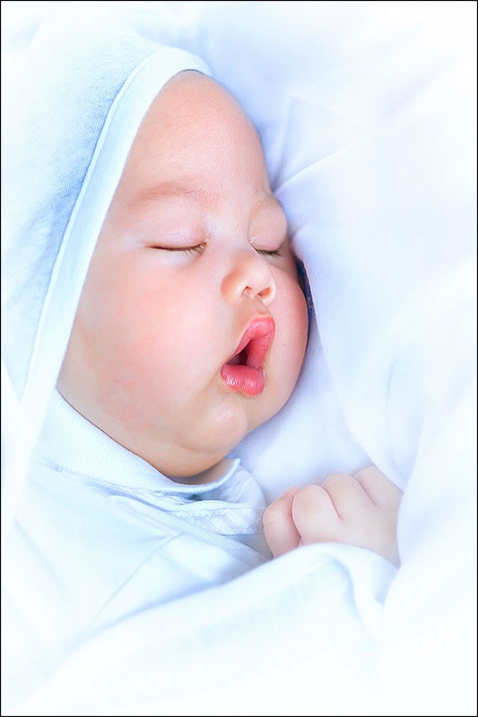 Đ&atilde; mắt với h&igrave;nh ảnh si&ecirc;u lung linh của b&eacute; 22