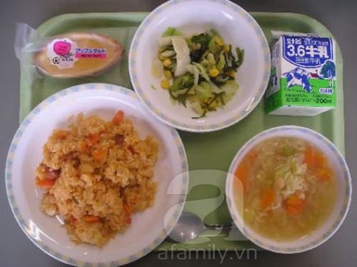 Ngạc nhiên với bữa ăn trưa trong trường học Nhật Bản 4