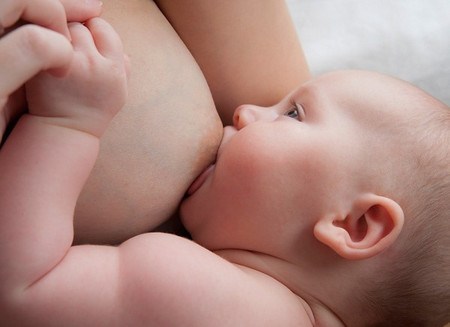 5 mẹo chăm sóc trẻ sơ sinh cho người lần đầu làm mẹ 2
