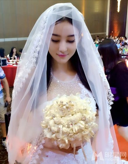 Trương Hinh Dư mặc váy cưới đẹp như thiên thần 4