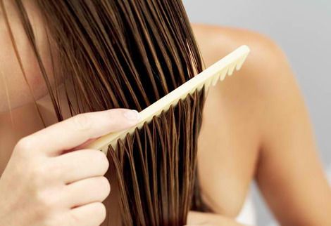 8 lý do gây rụng tóc bạn vô tình mắc phải khi làm đẹp hàng ngày 3